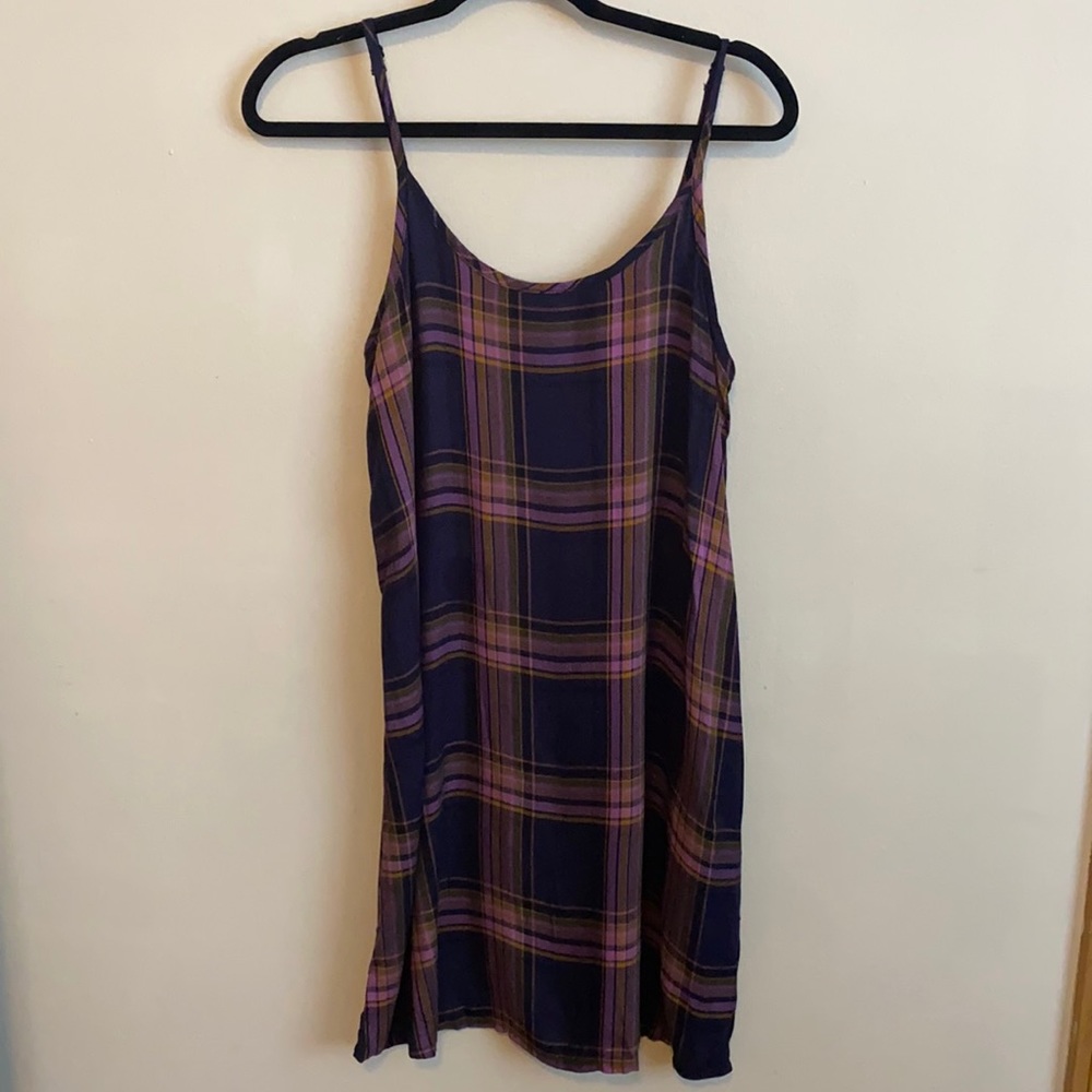 Short plaid dress